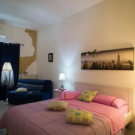 לינה וארוחת בוקר Florence 3*